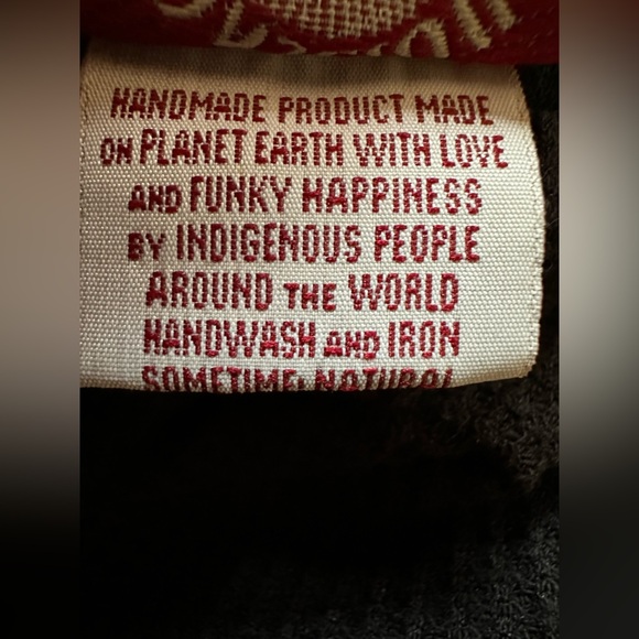 Conscious Convergence Maykuna Green Patchwork Vest Hoodie - Picture 9 of 11